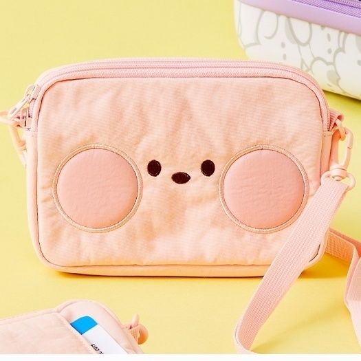 BT21 Shoulder bag
